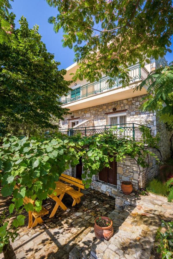 Petra Mare Apartments Alikí Esterno foto